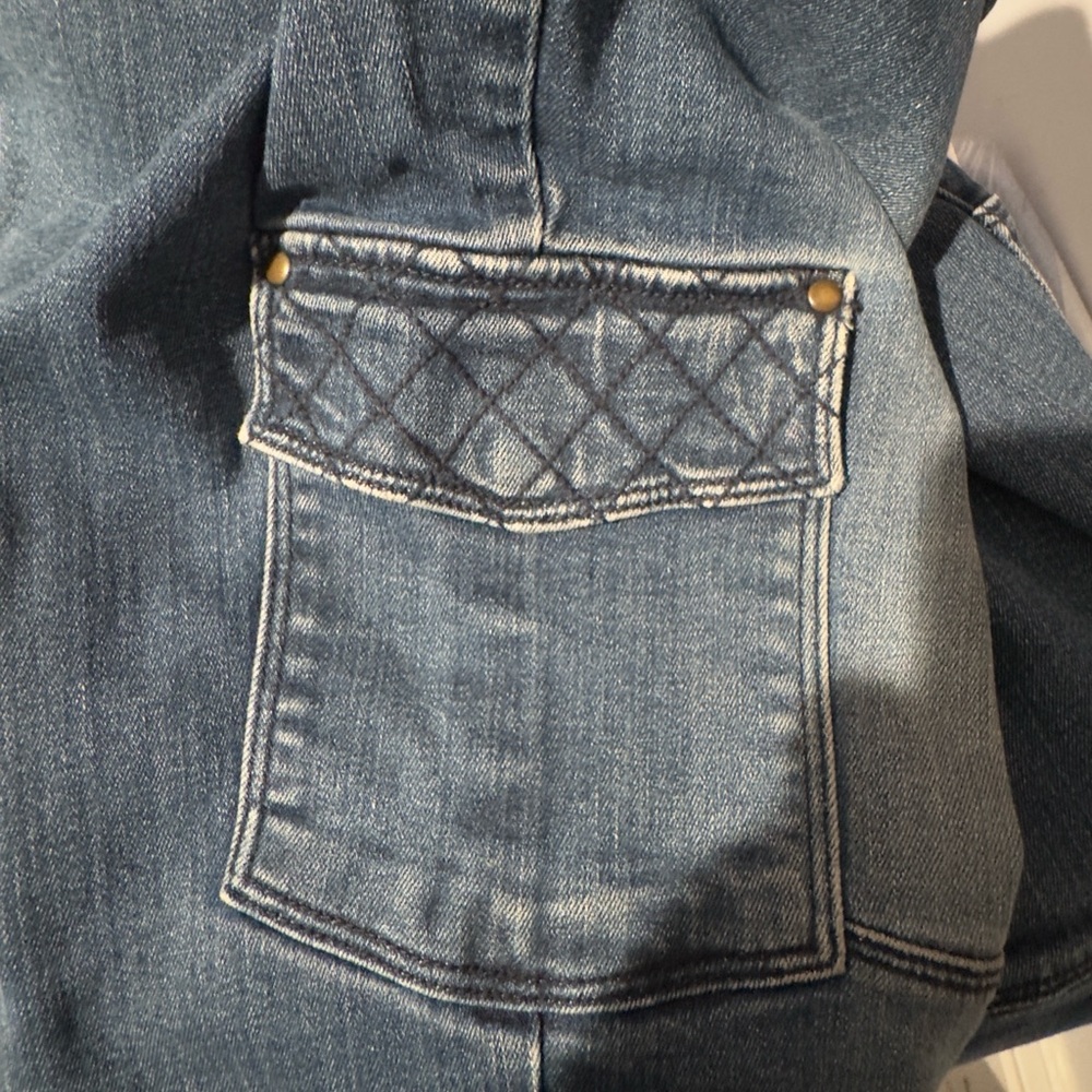 Eddie Bauer Women's Slim Cargo Jeans Blue Medium Wash Denim - Picture 6 of 8